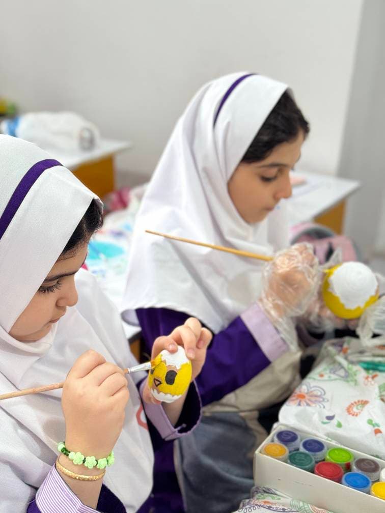 پیش دبستانی و دبستان دخترانه غیر دولتی قائم