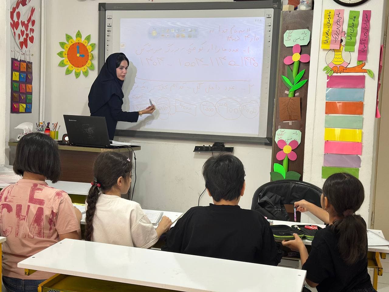 پیش دبستانی و دبستان دخترانه غیر دولتی قائم