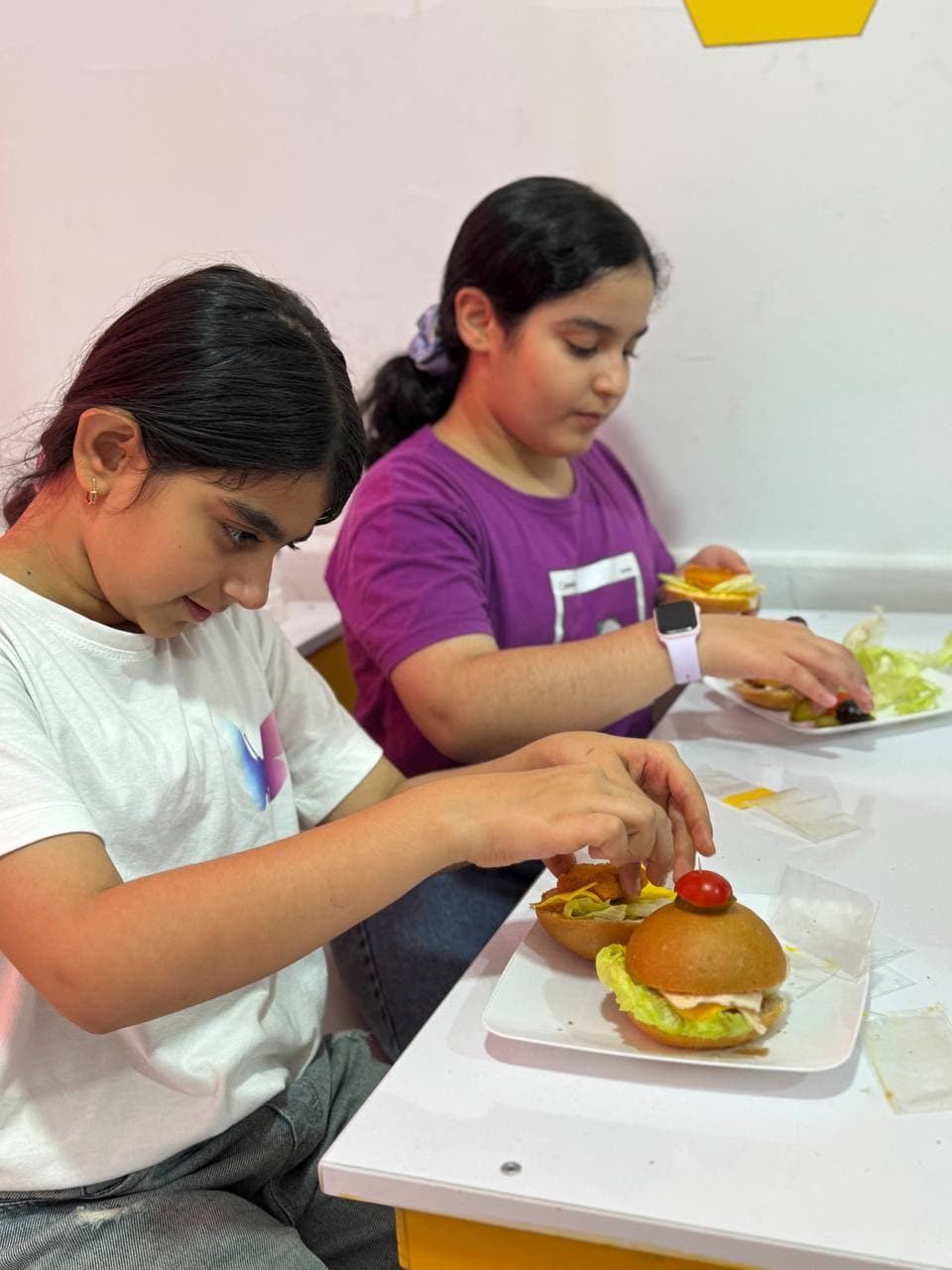 پیش دبستانی و دبستان دخترانه غیر دولتی قائم